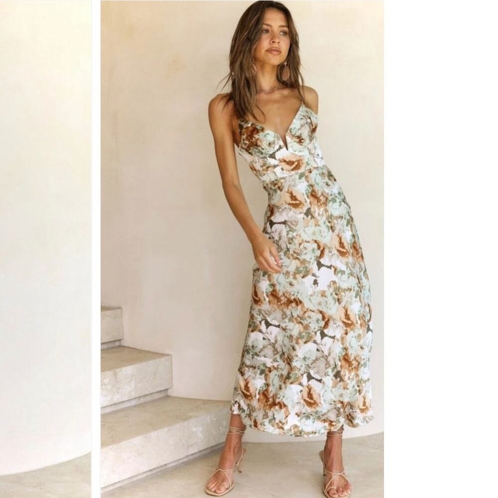 Selfie Leslie Floral Slip Dress in Sage Green Midi Maxi Womens Size Large NWT